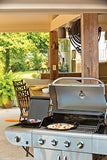 Lodge P14P3 Seasoned Cast Iron Baking and Pizza Pan, 14 Inch